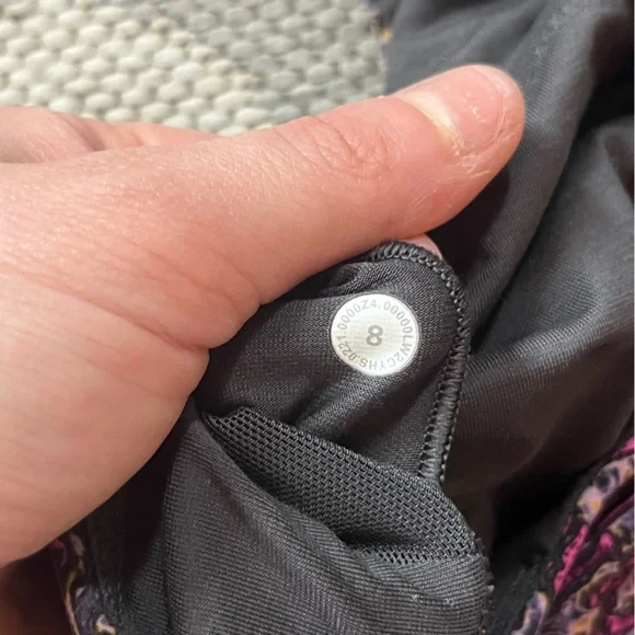 NWOT Lululemon Wunder Train bra/leggings set, size 8, Topography Multi - Picture 14 of 15